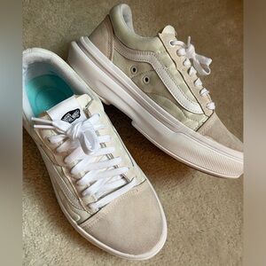 Checkered Old Skool Platform Vans